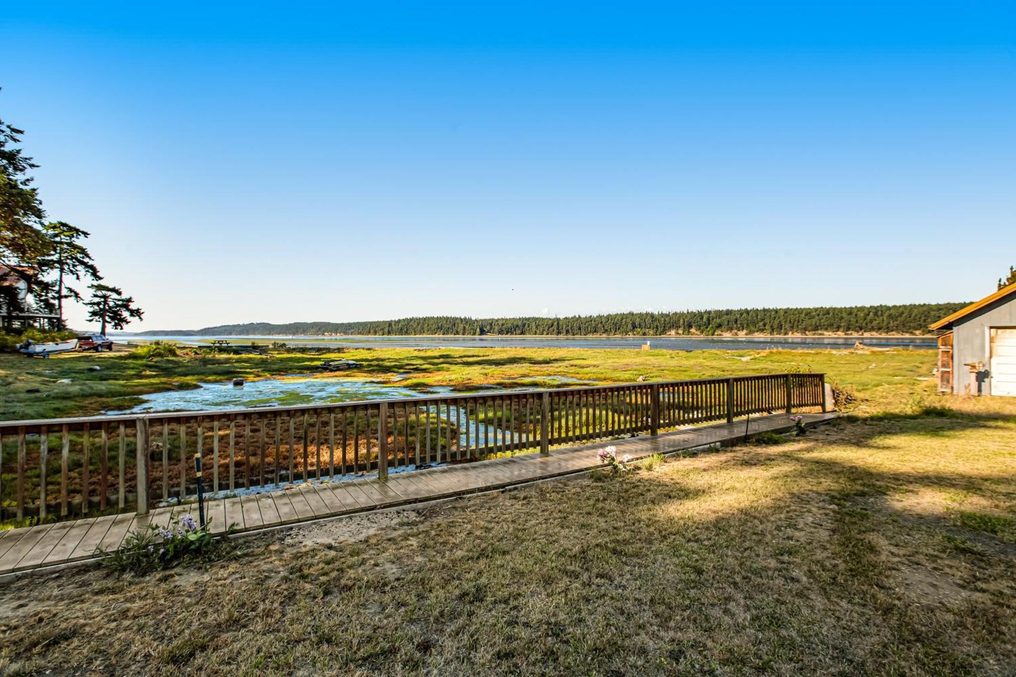 Marrowstone Island Beach Cabin Exterior photo