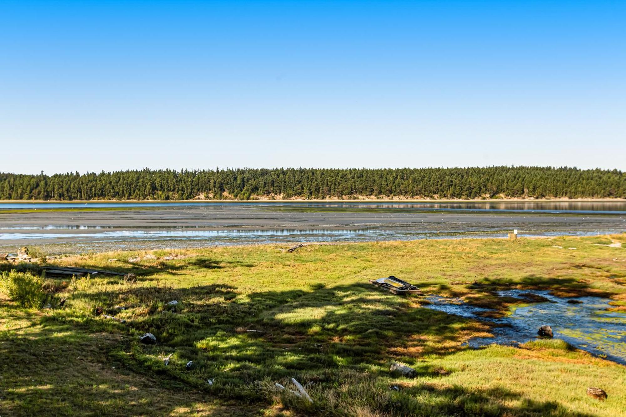 Marrowstone Island Beach Cabin Exterior photo