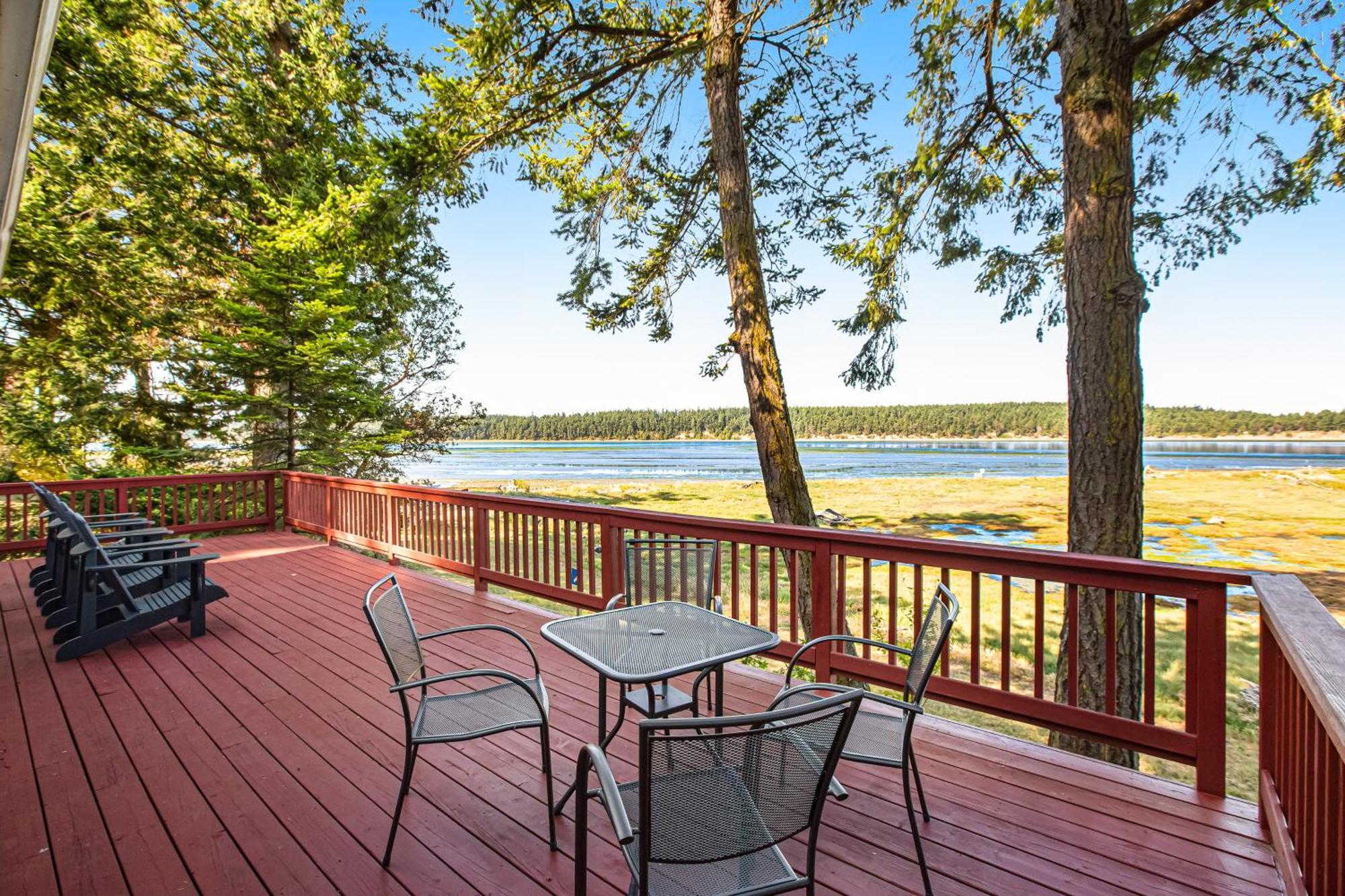 Marrowstone Island Beach Cabin Exterior photo
