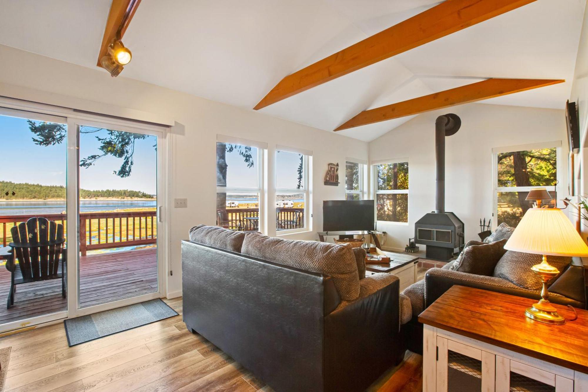 Marrowstone Island Beach Cabin Exterior photo